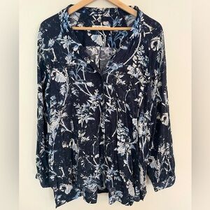 Free People WE THE FREE Breezy Hawaiian 🌺 Top Blouse shirt large blue white